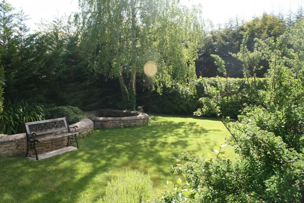 Lyne House Ideal For A Celebration Or Reunion Kidlington Eksteriør bilde